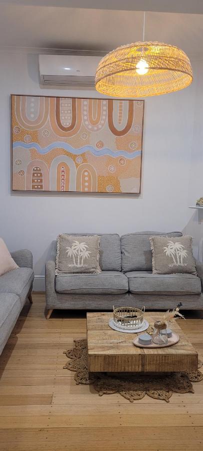 Boutique Beach House In The Heart Of St. Kilda 멜번 외부 사진
